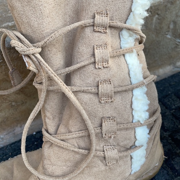 Airwalk ladies tie around boots - Picture 4 of 9